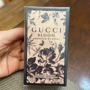 Brand new, Gucci Bloom, Ambrosia di fiori